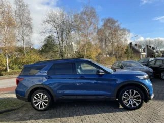 Ford-Explorer