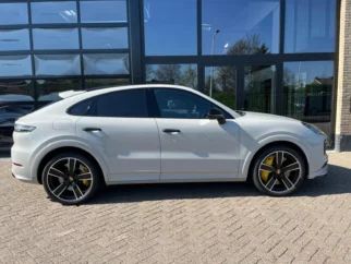 Porsche-Cayenne Coupé