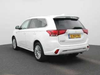 Mitsubishi-Outlander