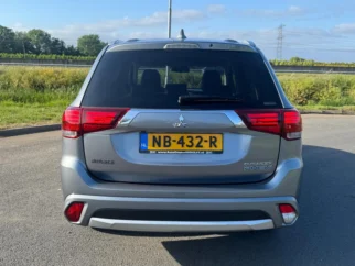 Mitsubishi-Outlander