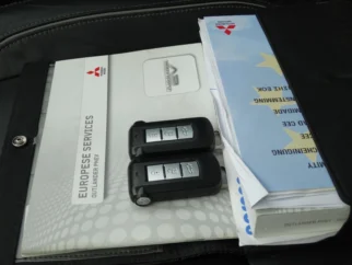 Mitsubishi-Outlander