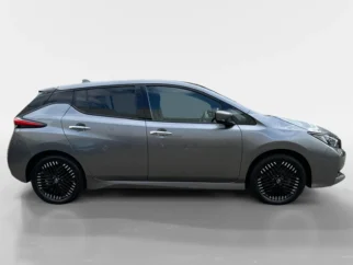 Nissan-Leaf