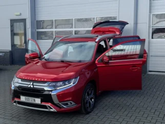 Mitsubishi-Outlander
