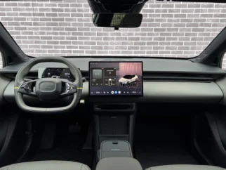 Lynk & Co-02