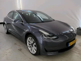 Tesla-Model 3