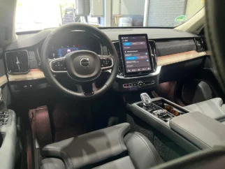 Volvo-XC90