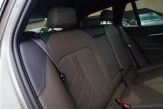 BMW-i5