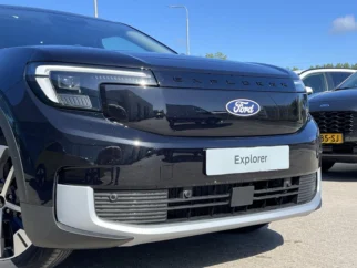 Ford-Explorer
