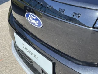 Ford-Explorer