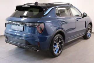 Lynk & Co-01