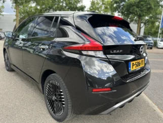 Nissan-Leaf