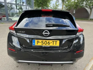 Nissan-Leaf