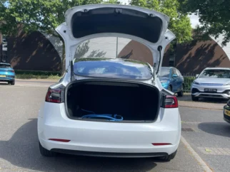 Tesla-Model 3