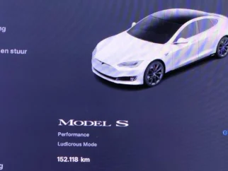 Tesla-Model S