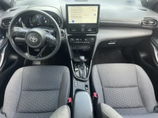 Toyota-Yaris Cross