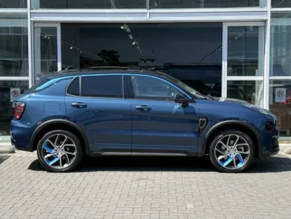 Lynk & Co-01