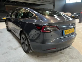 Tesla-Model 3