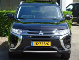 Mitsubishi-Outlander