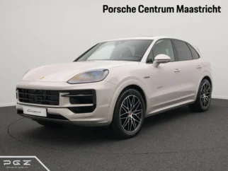 Porsche-Cayenne