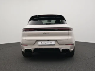 Porsche-Cayenne