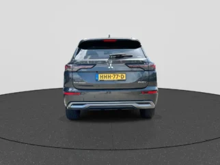 Mitsubishi-Outlander