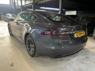 Tesla-Model S