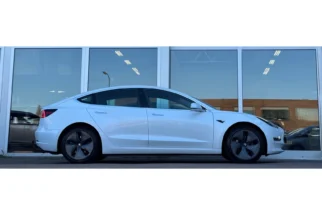 Tesla-Model 3