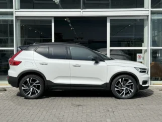 Volvo-XC40