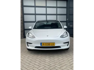 Tesla-Model 3