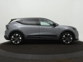 Renault-Scénic E-Tech