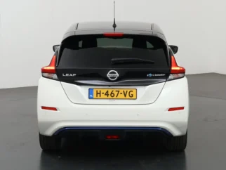 Nissan-Leaf