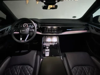 Audi-Q8