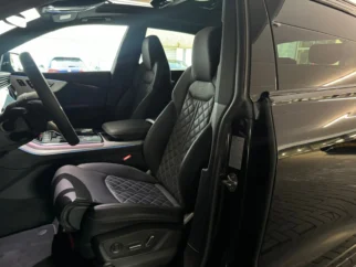 Audi-Q8