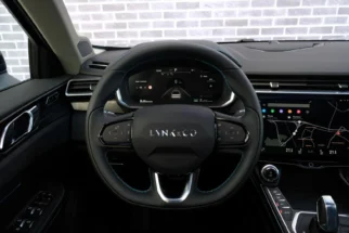 Lynk & Co-01