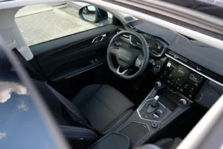 Lynk & Co-01