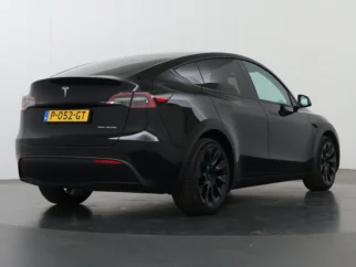 Tesla-Model Y