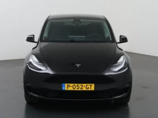Tesla-Model Y