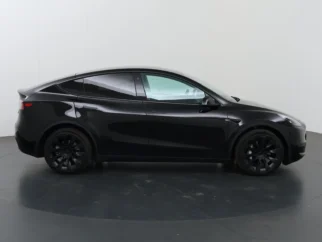 Tesla-Model Y