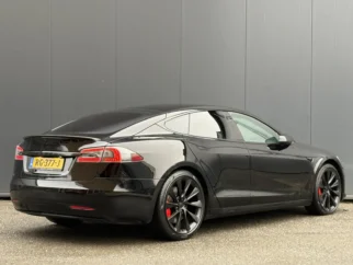 Tesla-Model S