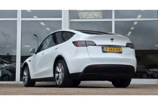 Tesla-Model Y