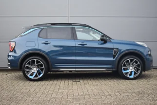 Lynk & Co-01