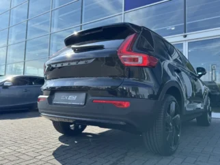 Volvo-EX40
