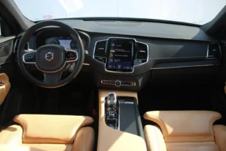 Volvo-XC90