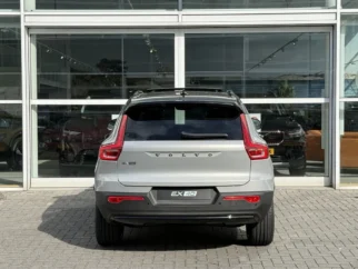 Volvo-EX40