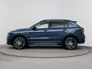 Lynk & Co-01