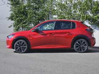 Peugeot-e-208