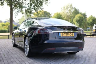 Tesla-Model S