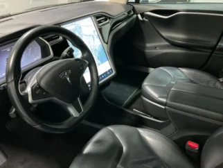 Tesla-Model S
