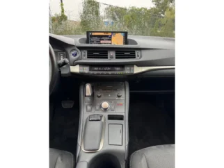 Lexus-CT 200h