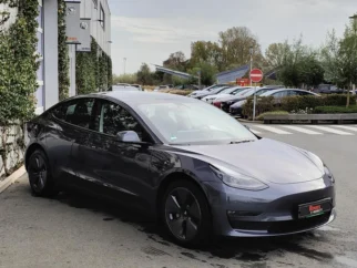 Tesla-Model 3